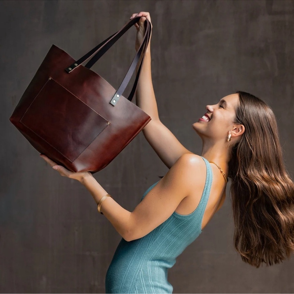 Portland Leather Handmade Classic Medium Tote Bag